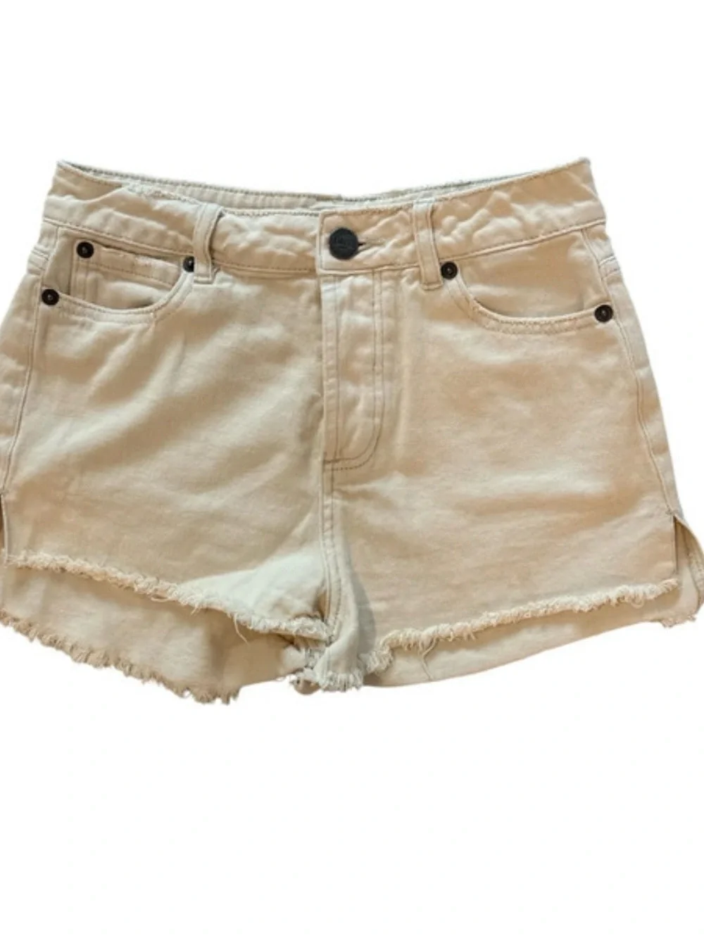 Amuse Society Beige High-Rise Frayed Denim Shorts Size 25 Boho Festival. EUC